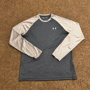 Under armour loose fit heatgear men’s medium
